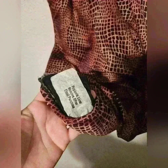 NWT MIRACLE SUIT ONE PIECE - Picture 3 of 7